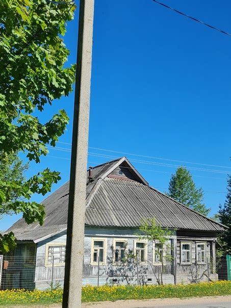 Вопрос коренным жителям #Кушалино⤵ Чей это дом, кто из известных людей ...