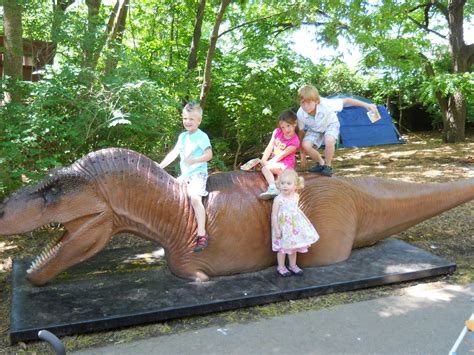 Micah C Micah Do: The Milwaukee Zoo - Dinosaur Exhibit