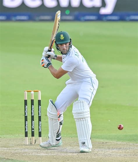 Mulder’s record-breaking triple ton puts Proteas on brink of series sweep