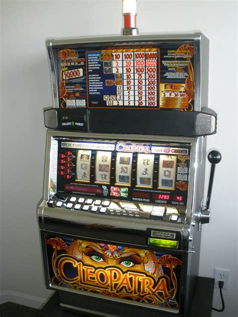 Igt Cleopatra Five Reel S2000 Slot Machine With Free Spin Bonus For