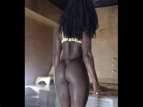Fernanda Chocolatte En Un Baile Sensual Y Disfrutando Caliente Al Borde De Un Hidro XVIDEOS
