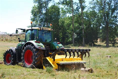 Rabaud Broyeur Forestier Sur Tracteur à Marteaux Fixes