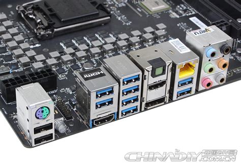 msi  xpower unboxed  detailed  daddy   overclocking