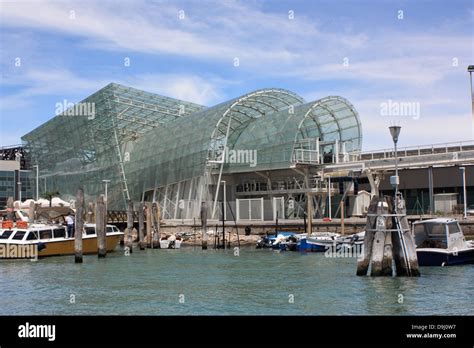 Tronchetto Station Of The Venice People Mover Stock Photo Alamy