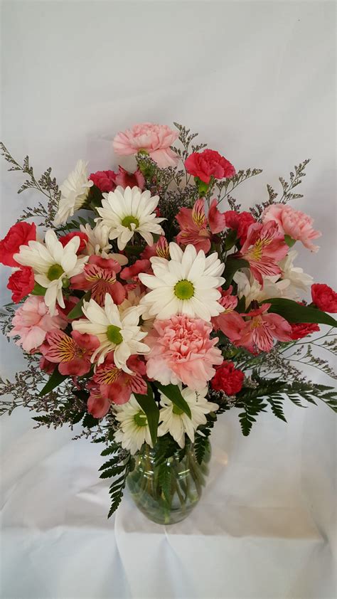 Sweet Tenderness in Warren, OH | Jensen's Flowers & Gifts, Inc.