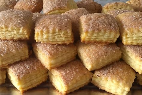 Biscoitos Folhados Deliciosos E Perfeitos Para Servir Ch Ou Caf