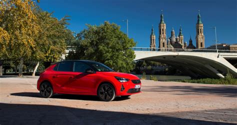 El Opel Corsa Recuerda Sus A Os Mirando Al Futuro