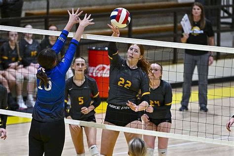 Hackett Volleyball Team Advances To Sixth Consecutive Finals