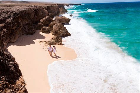 Discover The Hiddden Beaches Of Aruba Casiola