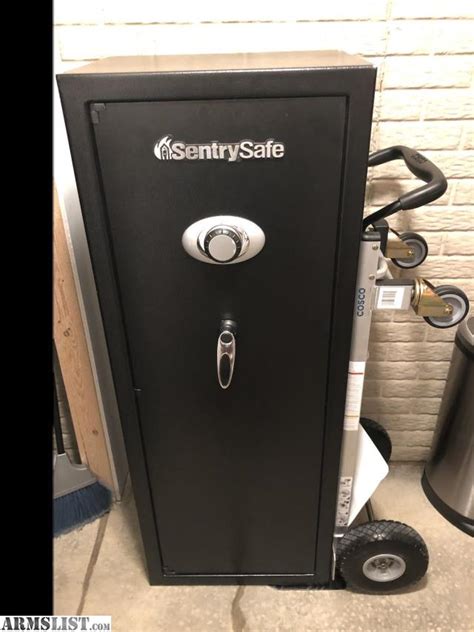 ARMSLIST For Sale SENTRY SAFE 14 GUN COMBINATION LOCK SAFE MODEL G1455C