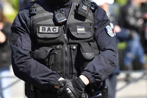 Un Policier De La Bac Obligé De Tirer Sur Un Fou Du Volant à Soissons