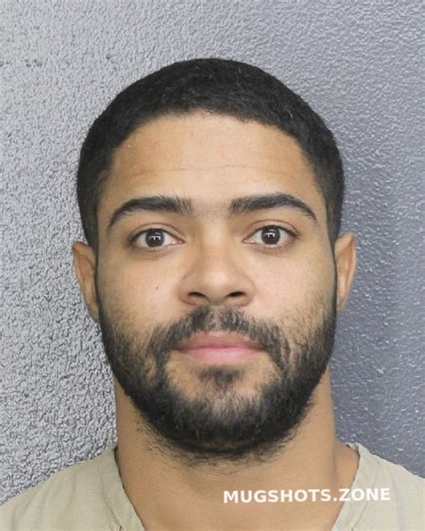 Martinez Danny Moises 08312022 Broward County Mugshots Zone