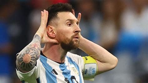 Take Argentina To Semi Final Messi Equals Batistutas Goalscoring