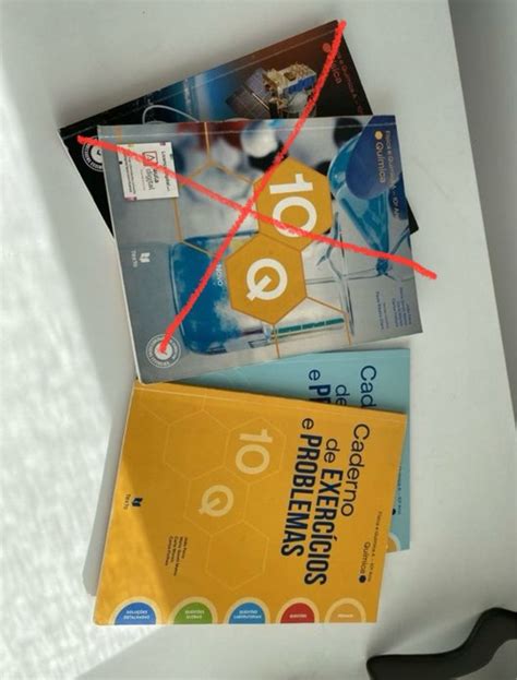 Caderno Atividades Física E Química A 10 Ramalde • Olx Portugal