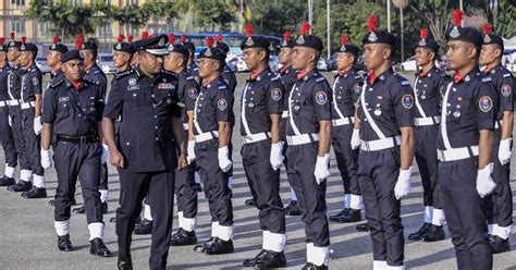 8 000 Anggota Polis Bantuan Bertugas Di Selangor Harian Metro