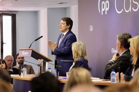 Clausura la reunión de la Junta Directiva Autonómica del PP