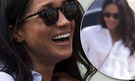 Jak Na Co Dzie Ubiera Si Meghan Markle Paparazzi Przy Apali Ksi N