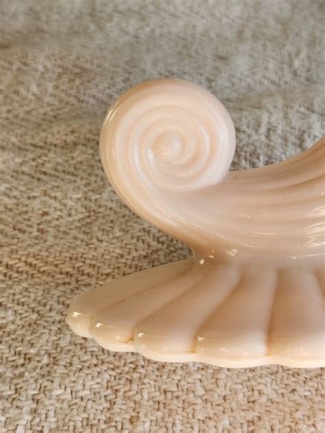 Jeanette Shell Pink Milk Glass Vintage Cornucopia Vase Etsy