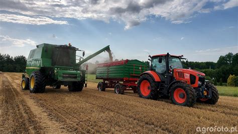 John Deere 1470 I Kubota M7152 Obrazek Fotka Zdjecie Photo 804841