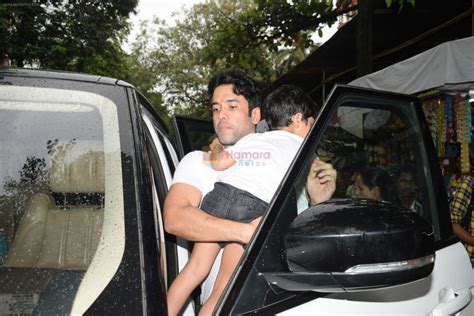 Tusshar Kapoor And Son Lakshya Spotted At Shani Mandir Juhu On 30th June