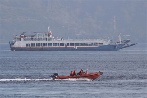 Al Menos Siete Muertos Y 11 Desaparecidos En Un Naufragio De Un Ferry