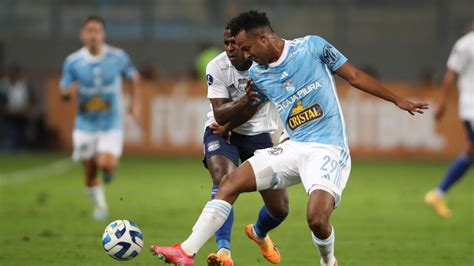 Sporting Cristal Vs Emelec El 1x1 De Los Jugadores Celestes Tras La