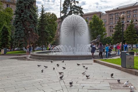 Premium Photo Fountain At Maidan Nezalezhnosti In Kiev