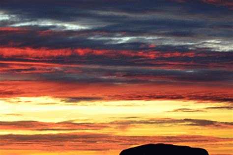 Uluru Sunrise Tour - NZ and Beyond Holidays