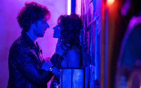 Sex Life série picante da Netflix se perde em trama arrastada crítica