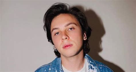 keaton stromberg height weight body measurements shoe size
