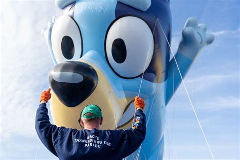 Watch The Macys Thanksgiving Day Parade Balloons Take Flight In Nj