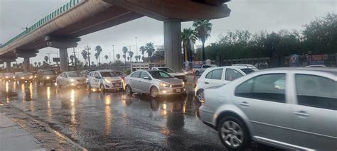 Regios Salen Temprano Por Lluvia Y Colapsa Vialidad Posta Nuevo León