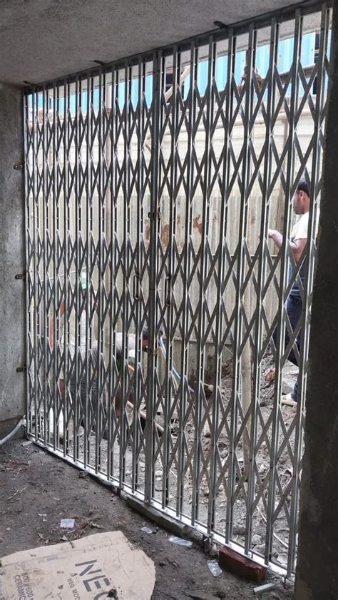 Silver Mild Steel MS Collapsible Gates For Home At Rs 320 Sq Ft In Mumbai