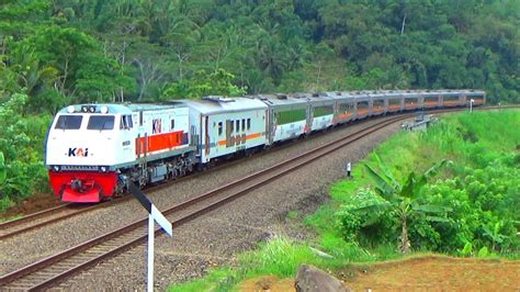 Betah Berlama Lama Hunting Kereta Api Berjalan Merayap Di Spot Gunung