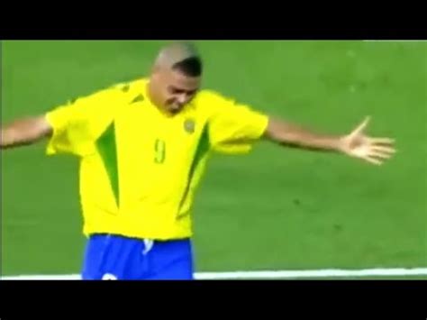 RONALDO FENÔMENO DRIBLES E LANCES HD R9 YouTube