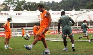 Fred Eduardo Baptista Arma O Fluminense Em Treino T Tico