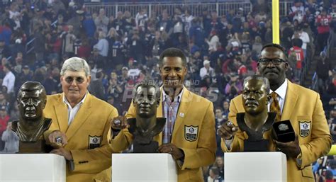 Pro Football Hall Of Fame Halftime Ceremony The Patriots Hall Of Fame