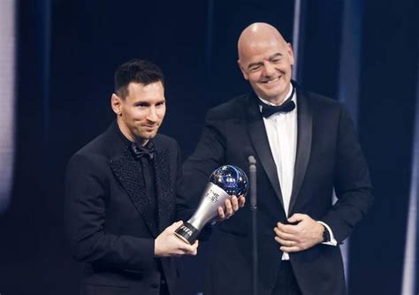 Troféu The Best Messi é eleito melhor jogador do mundo pela Fifa