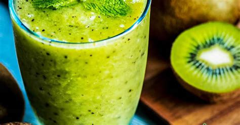 10 Best Kiwi Smoothie With Yogurt Recipes Yummly