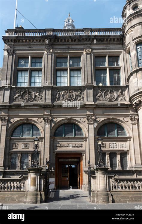 Exterior Of Central Library In Edinburgh Old Town Scotland Uk Stock