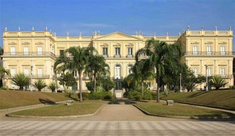 Museu Nacional Pega Fogo E Destr I Anos De Hist Ria