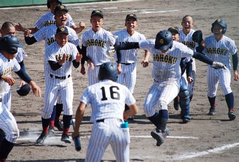 秋の高校野球：秋季中国地区高校野球大会 鳥取城北サヨナラ 米子東は延長戦制し 県勢2校4強入り ／鳥取 毎日新聞