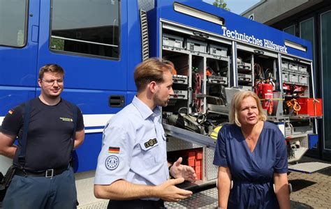 Wann Das Technische Hilfswerk Afd Mitglieder Rauswirft