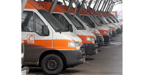 БМВ блъсна шофьор на аварирал пикап, уби го