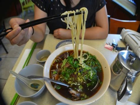 House of Mandarin Noodle | Discover Los Angeles