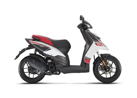 Motorrad Vergleich Aprilia Sr 50 Motard 2019 Vs Piaggio Zip S 50 2022