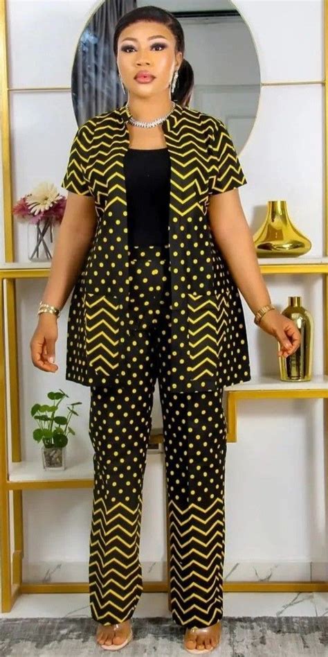 Épinglé sur Ankara top Trousers Tenue élégante et décontractée