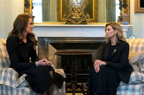 ウクライナ大統領夫人、英女王弔問 キャサリン皇太子妃と面会 写真8枚 国際ニュース：afpbb News