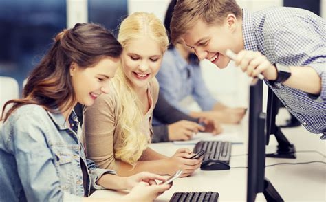 Sex verkefni tilnefnd til Nýsköpunarverðlauna forseta Íslands Fréttir Rannsóknamiðstöð Íslands