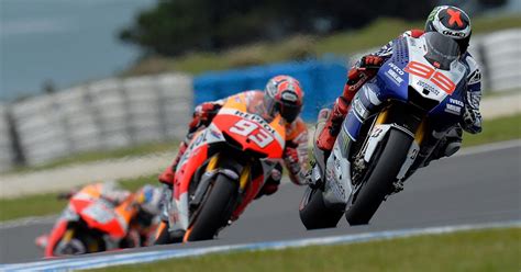 Lorenzo wins in Australia as Márquez disqualified